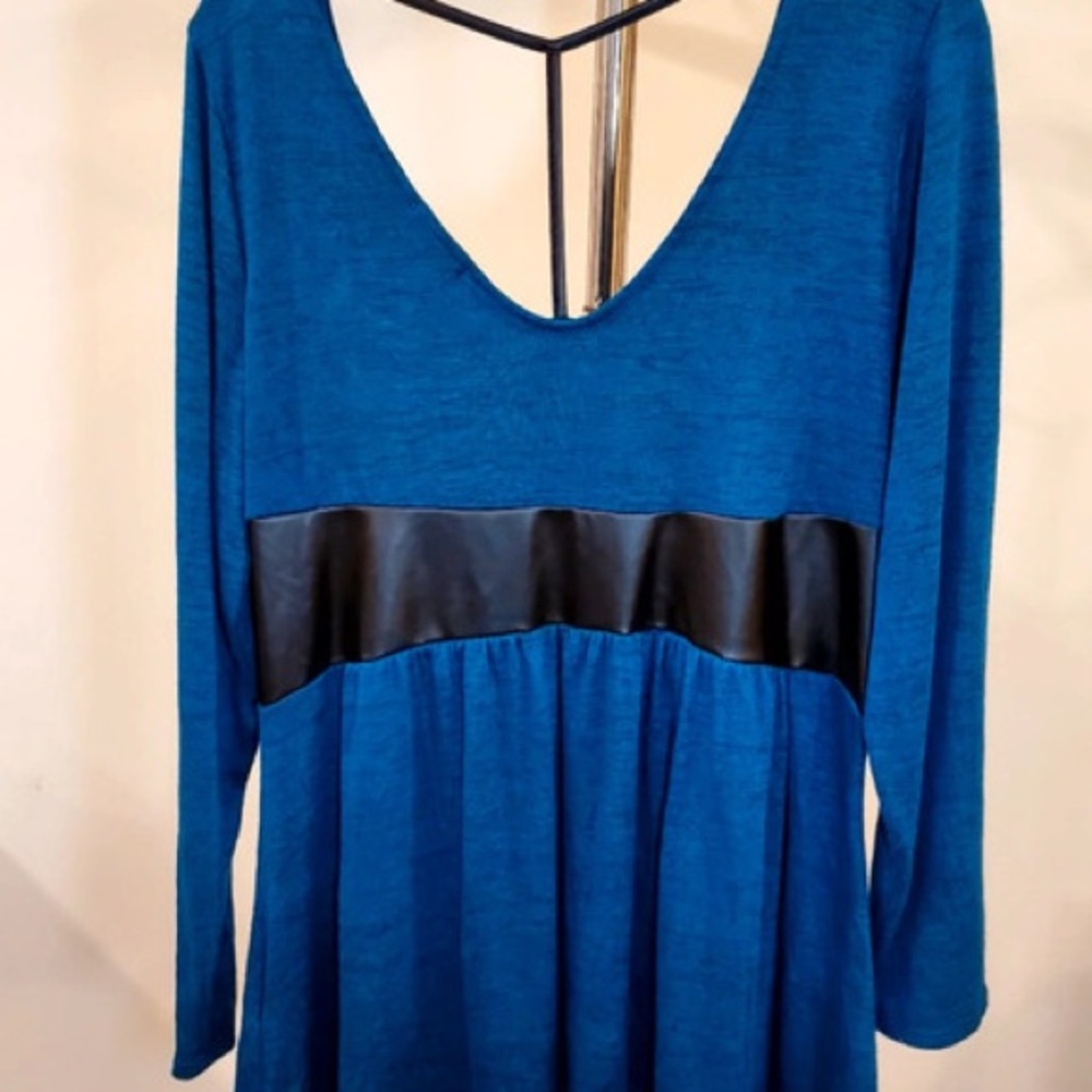 VENUS Blue and Black Blouse